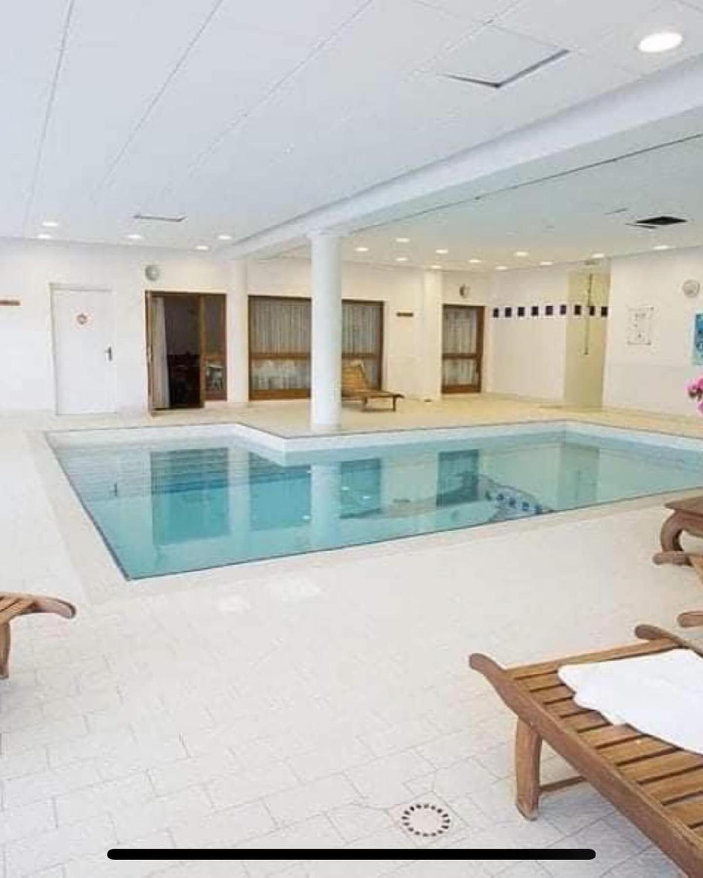 Appartement 4 Personnes Avec Piscine Interieure Puy-Saint-Vincent Luaran gambar