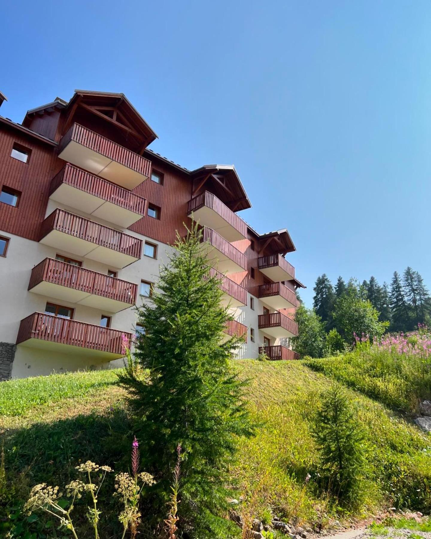 Appartement 4 Personnes Avec Piscine Interieure Puy-Saint-Vincent Luaran gambar
